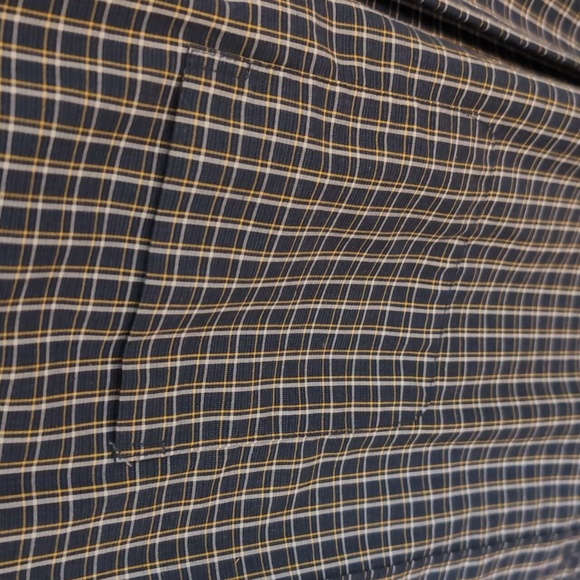 Men's medium dress shirt - Picture 5 of 6